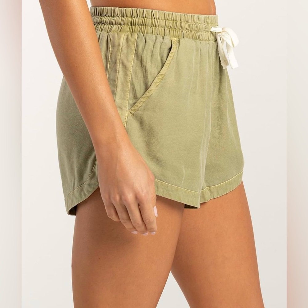 Honolulu’s Surf Co Linen Drawstring Short - Picture 3 of 9